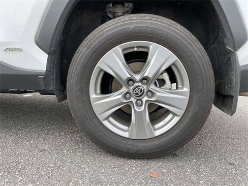 Used 2024 Toyota RAV4 LE image 9