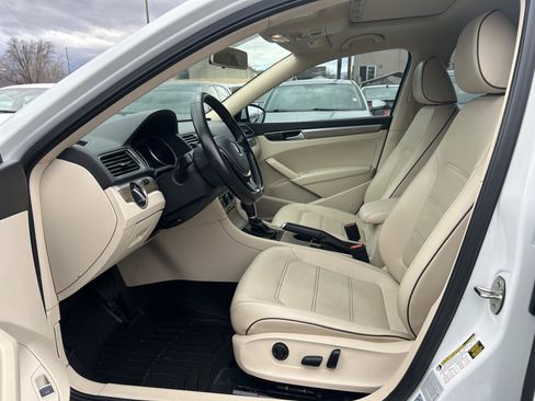 Used 2016 Volkswagen Passat 1.8T SE image 11