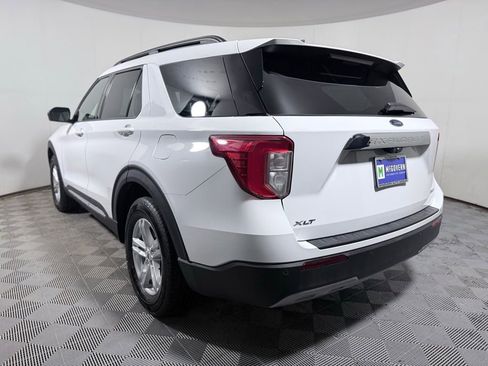 Used 2021 Ford Explorer XLT w/ Equipment Group 202A AWD/4WD image 3