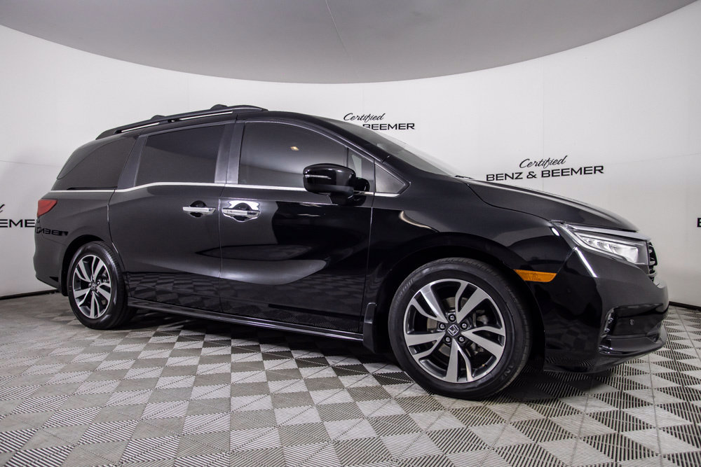 Used 2024 Honda Odyssey Touring image 2