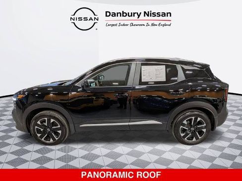 Certified 2025 Nissan Kicks SV w/ SV Premium Package AWD/4WD image 7