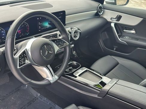 Used 2025 Mercedes-Benz CLA 250 image 11
