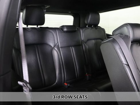 Used 2024 Jeep Wagoneer Series II AWD/4WD image 12