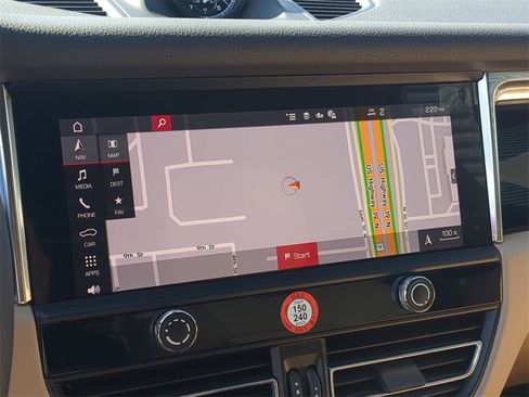 New 2026 Porsche Macan Base image 33