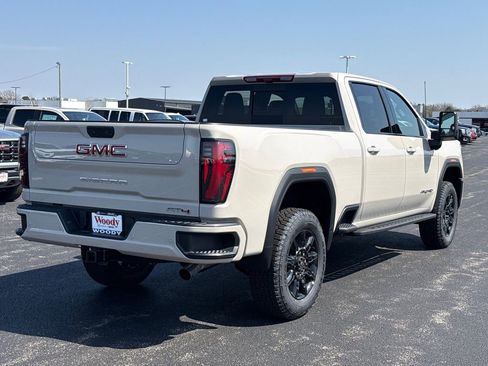 New 2026 GMC Sierra 2500 AT4 w/ AT4 Premium Plus Package AWD/4WD image 10