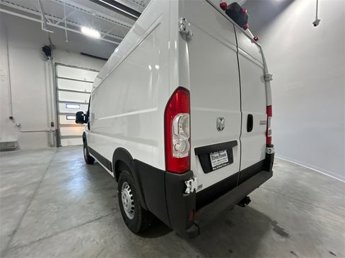 New 2025 RAM ProMaster 2500 w/ Convenience Group image 8