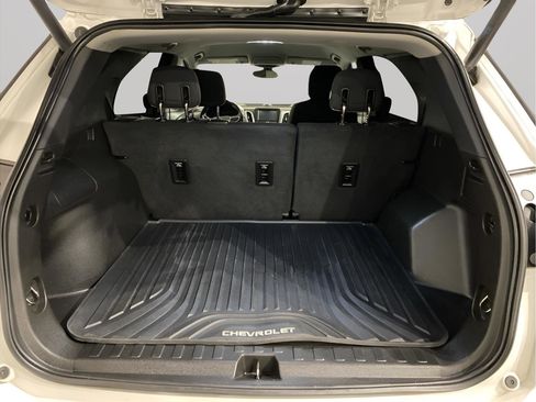 Used 2018 Chevrolet Equinox LT image 9