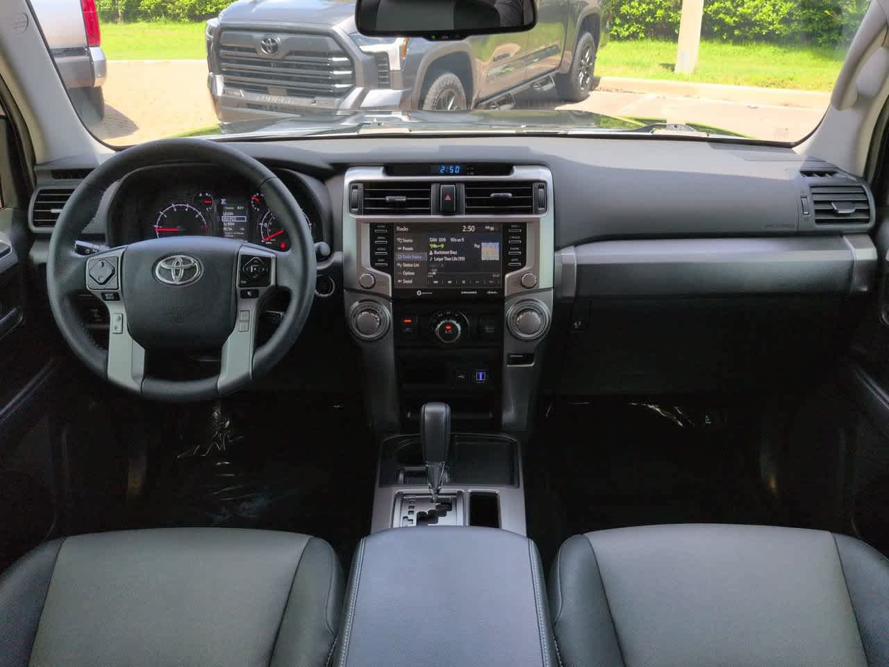 Used 2022 Toyota 4Runner SR5 Premium w/ Moonroof Package RWD image 14