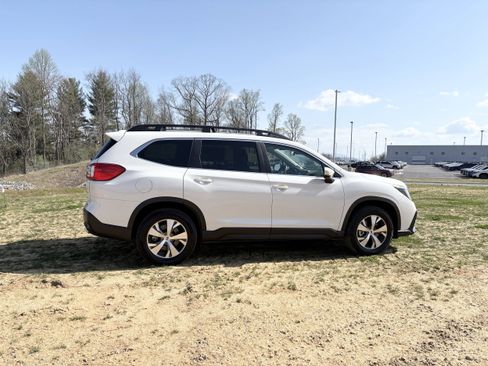 Certified 2025 Subaru Ascent Premium AWD/4WD image 8