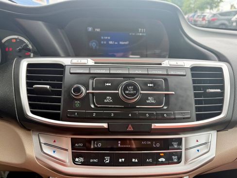 Used 2013 Honda Accord LX image 36