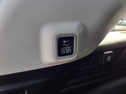 Used 2024 Jeep Grand Cherokee Limited 4xe image 32