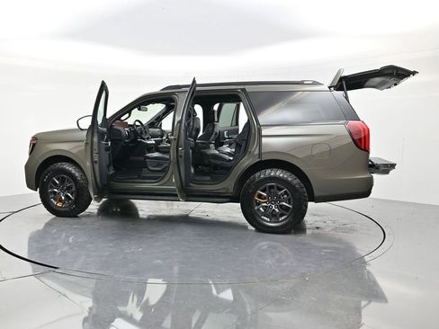 Used 2025 Ford Expedition Tremor AWD/4WD image 57