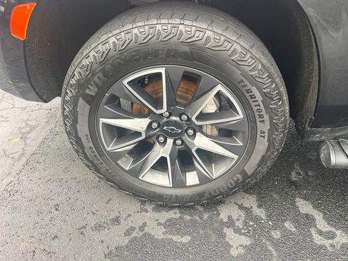 Used 2023 Chevrolet Tahoe Z71 w/ Z71 Off-Road Package image 26