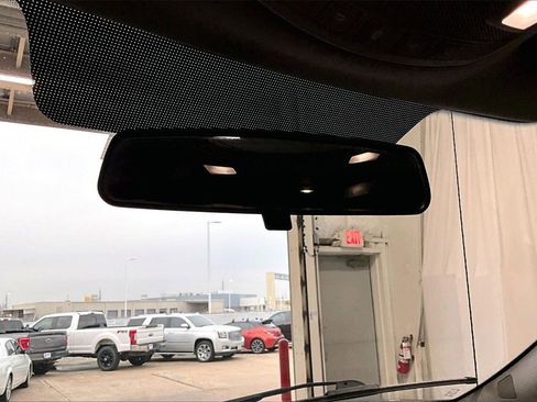 Used 2018 Ford F150 XLT image 17