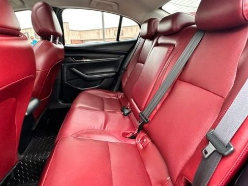Used 2023 MAZDA MAZDA3 s image 27