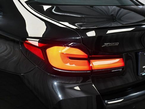 Used 2023 BMW M550i xDrive w/ Executive Package image 87