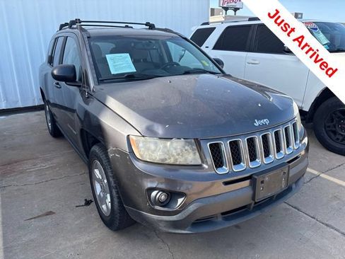 Used 2016 Jeep Compass Sport w/ Power Value Group FWD image 5