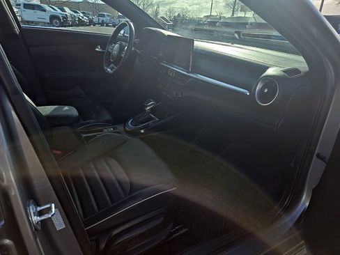 Used 2024 Kia Forte GT-Line w/ GT-Line Premium Package image 30