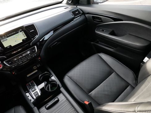 Certified 2023 Honda Passport Elite image 11