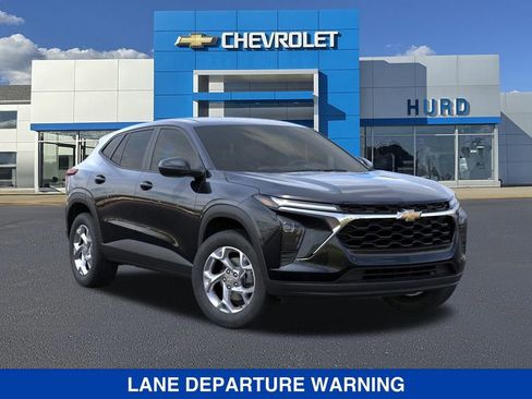 New 2026 Chevrolet Trax LS image 8