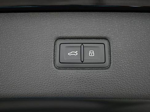 New 2026 Audi Q7 3.0T Premium Plus AWD/4WD image 22