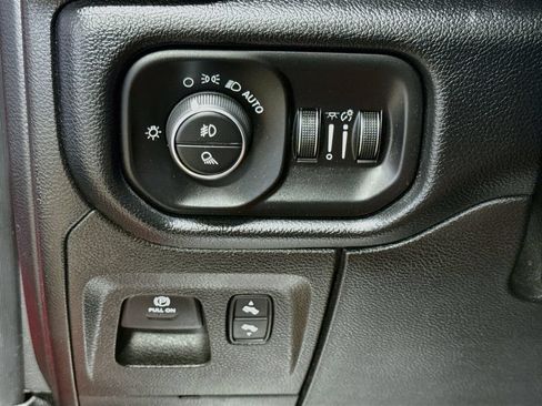 Used 2019 RAM 1500 Rebel w/ Rebel Level 1 Equipment Group AWD/4WD image 10