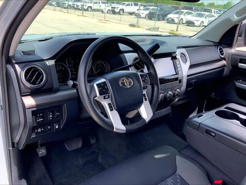 Used 2020 Toyota Tundra SR5 image 17