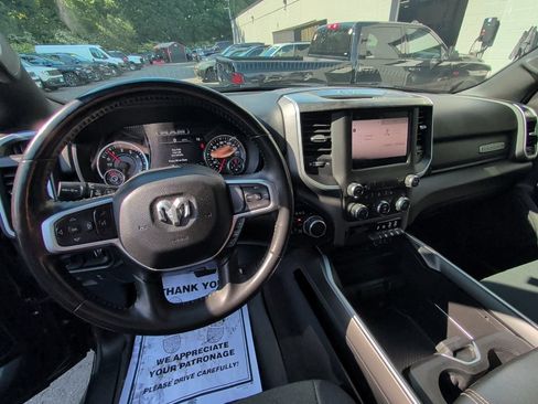 Used 2022 RAM 1500 Big Horn AWD/4WD image 12