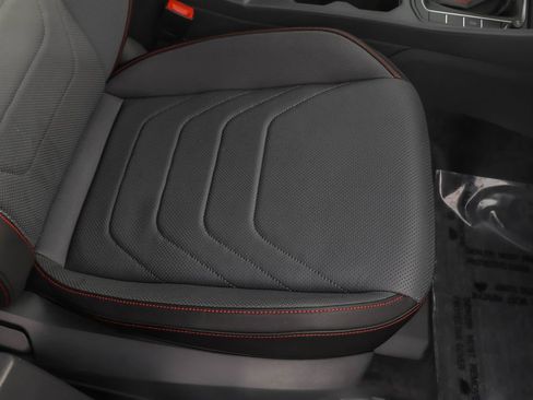 Used 2025 Volkswagen Jetta GLI Autobahn w/ GLI Black Package image 37