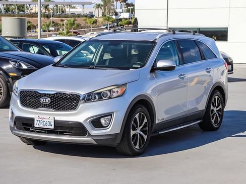 Used 2016 Kia Sorento EX AWD/4WD image 3