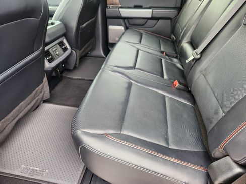 Used 2024 Ford F250 Lariat w/ Sport Appearance Package AWD/4WD image 29