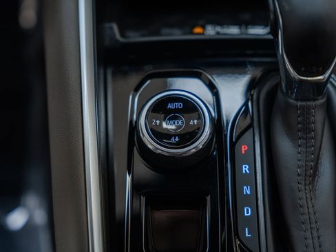 Used 2026 Chevrolet Colorado ZR2 image 35