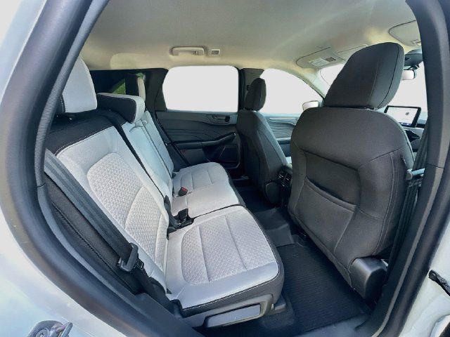Used 2024 Ford Escape Active AWD/4WD image 27