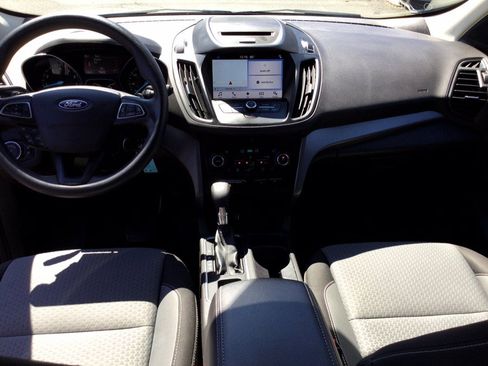 Used 2017 Ford Escape SE w/ Equipment Group 201A AWD/4WD image 19