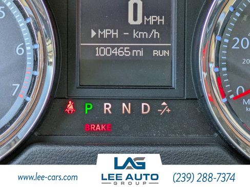 Used 2011 Chrysler Town & Country Limited image 26