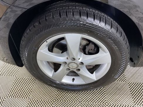 Used 2018 Mercedes-Benz Metris Passenger image 5