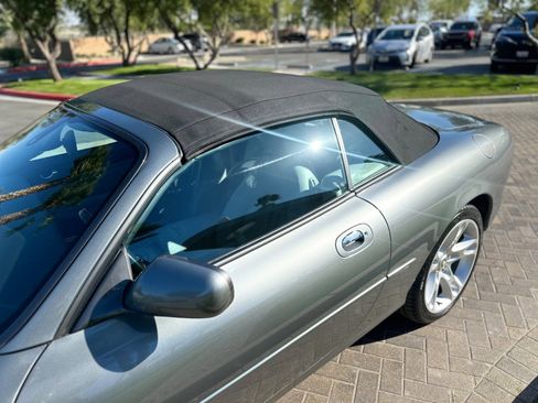 Used 2003 Jaguar XK8 Convertible image 13