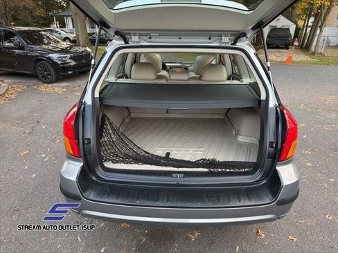 Used 2007 Subaru Outback 2.5i Limited AWD/4WD image 8
