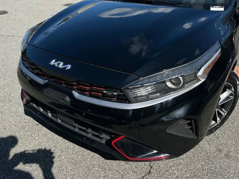 Used 2023 Kia Forte LXS w/ LXS Technology Package FWD image 9