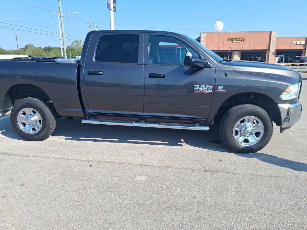 Used 2016 RAM 2500 Tradesman w/ Chrome Appearance Group AWD/4WD image 4