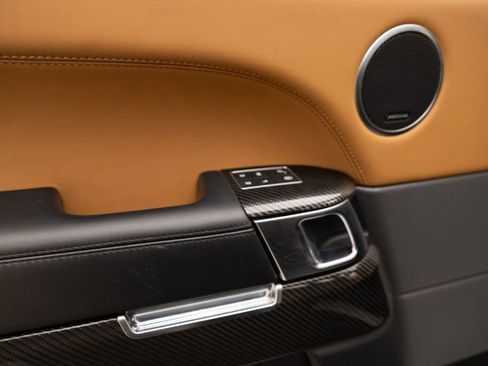 Used 2020 Land Rover Range Rover Sport SVR image 54