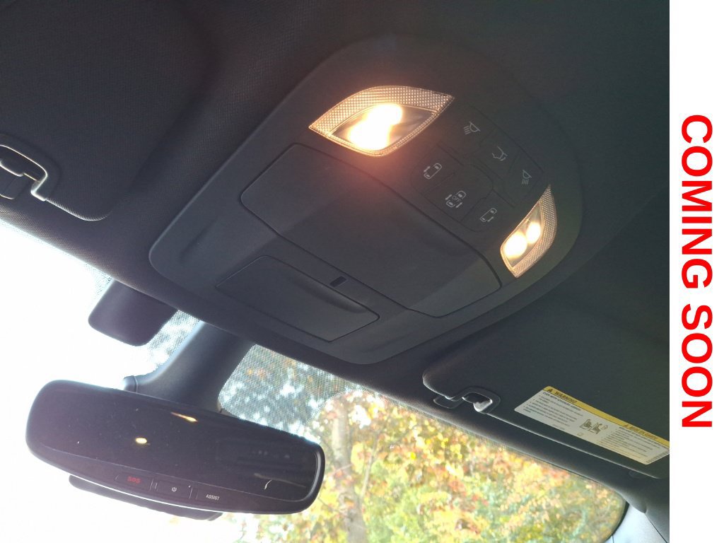 Used 2020 Chrysler Pacifica Touring-L FWD image 16