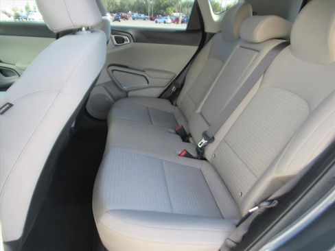 Used 2020 Kia Soul EX image 28