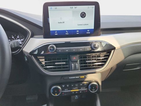 Used 2022 Ford Escape SEL FWD image 13