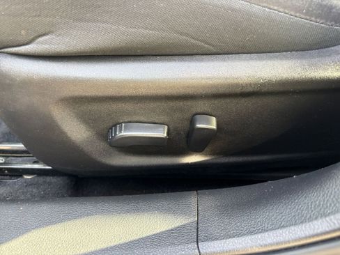 Used 2025 Nissan Altima 2.5 SV image 22