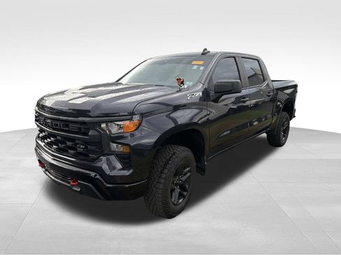Used 2024 Chevrolet Silverado 1500 Custom Trail Boss AWD/4WD image 5