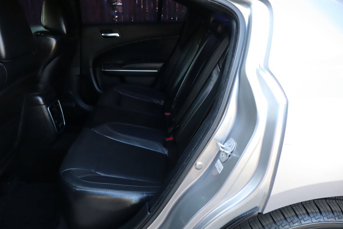 Used 2015 Dodge Charger SXT w/ AWD Plus Group image 20