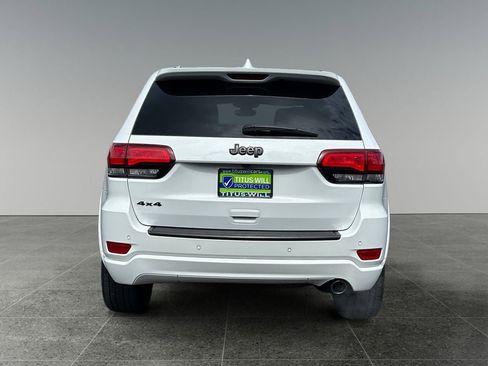 Used 2020 Jeep Grand Cherokee Altitude image 6