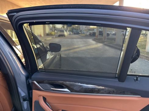 Used 2023 BMW 540i w/ M Sport Package image 34