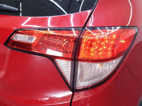 Used 2017 Honda HR-V EX image 29